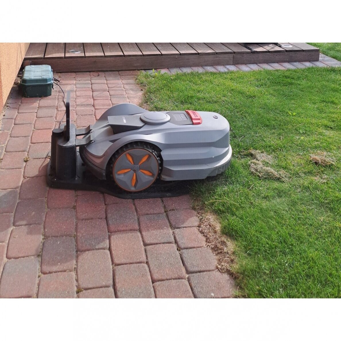 Belaidis vejos robotas Sunseeker X7 8