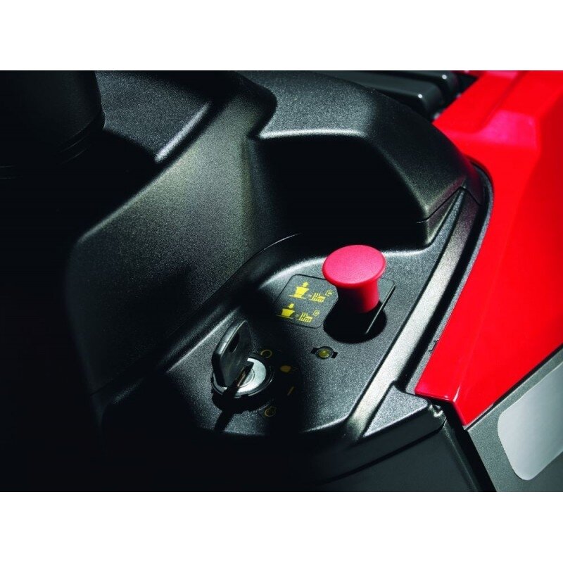 CASTELGARDEN XDC 150 HD VEJOS TRAKTORIUKAS 7 CASTELGARDEN XDC 150 HD VEJOS TRAKTORIUKAS 7
