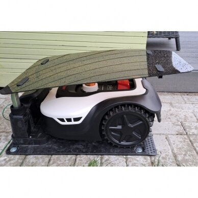 Įkrovimo stotelės stogelis Sunseeker robotams 4