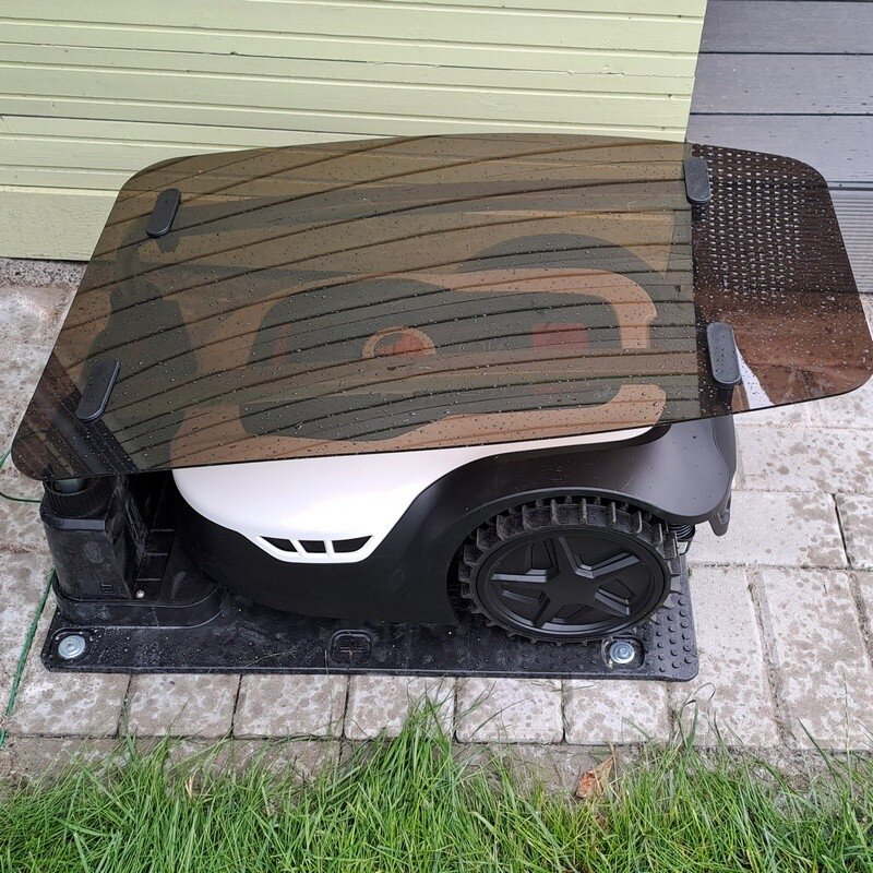 Įkrovimo stotelės stogelis Sunseeker robotams 6 Įkrovimo stotelės stogelis Sunseeker robotams 6