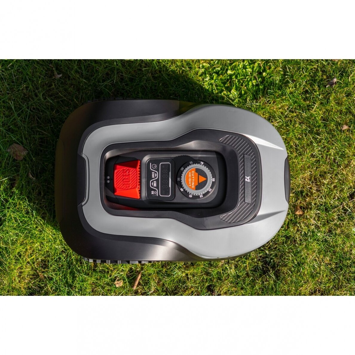 Vejos robotas MA1001M20V 4 Vejos robotas MA1001M20V 4