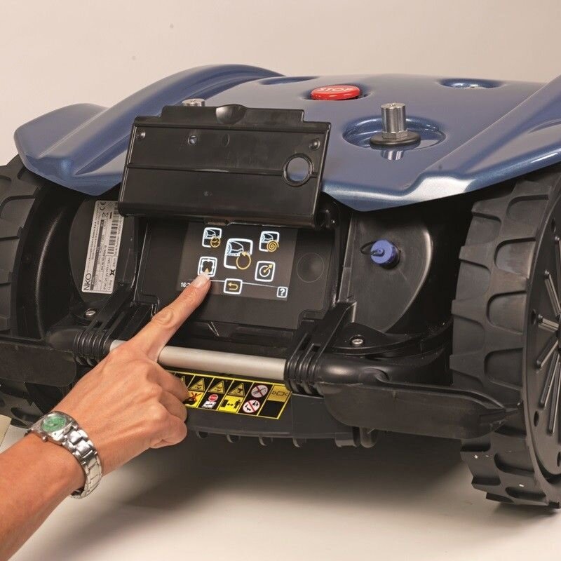 Wiperpremium F28 vejos robotas 5 Wiperpremium F28 vejos robotas 5
